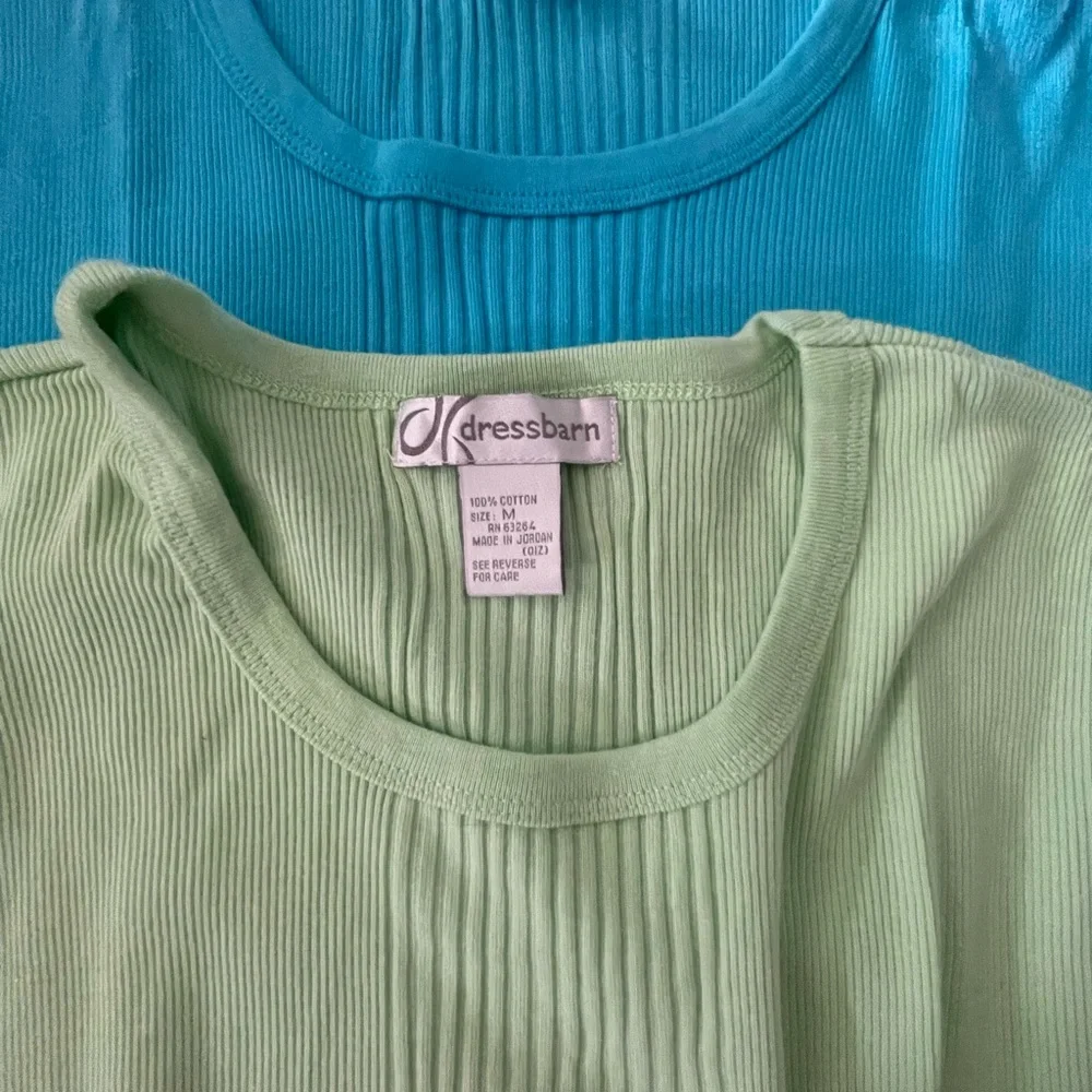 Dressbarn Blue and Green Ribbed Sleeveless Sweater tanks - Picture 3 of 3